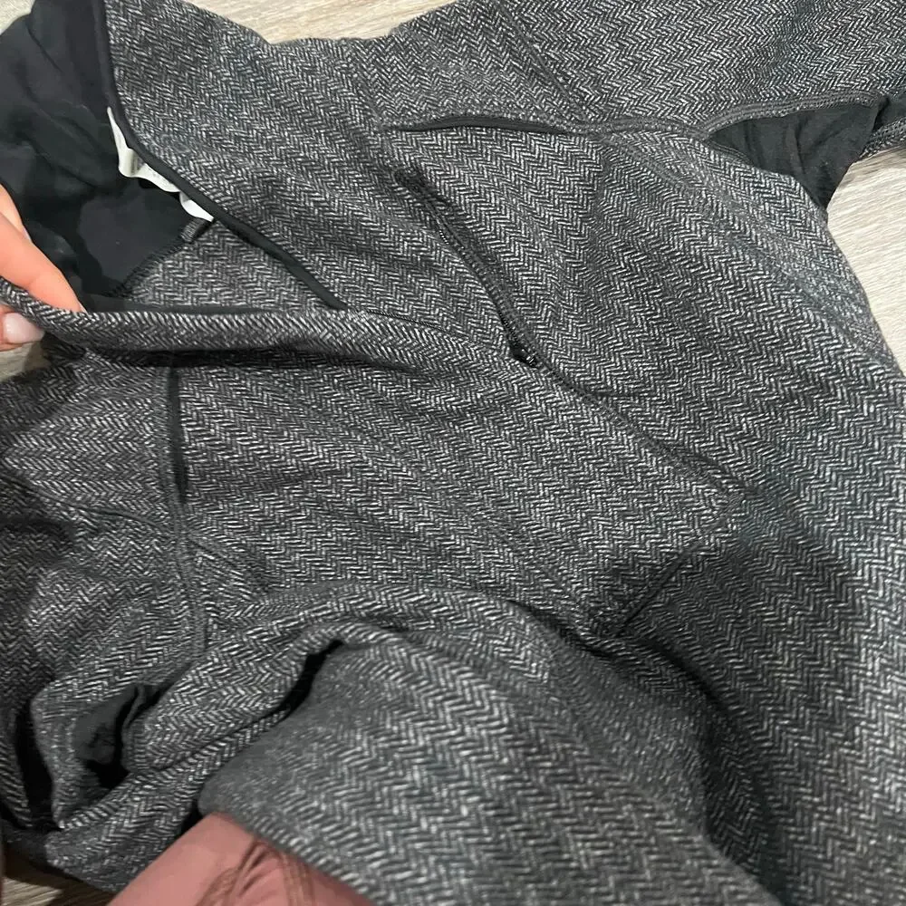 Lululemon Athletica Gray Pullover Size 4 - Picture 6 of 6